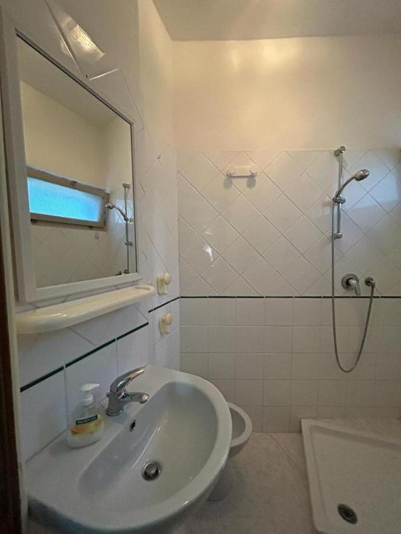 Pm 5 Via Sicilia Guest House アルゲーロ エクステリア 写真